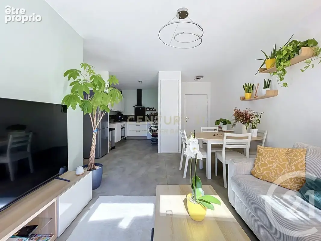 Appartement 4 pièces 76 m² à vendre à L'isle-D'abeau (38080) - photo 3