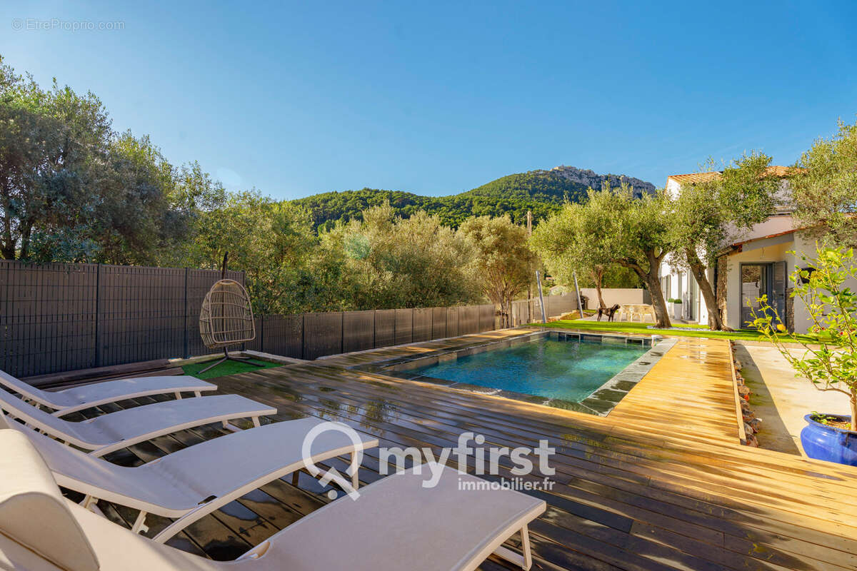 Maison à LA VALETTE-DU-VAR