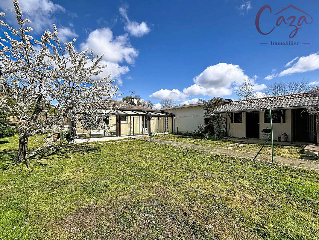 Maison à FARGUES-SAINT-HILAIRE