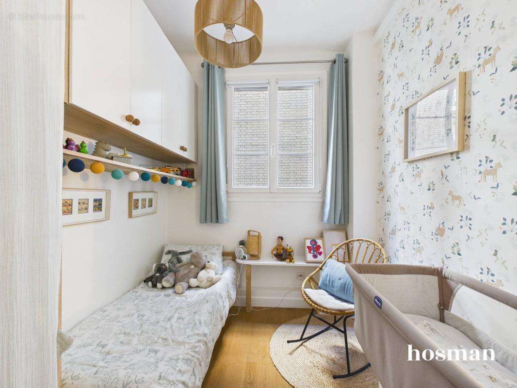 Appartement à NEUILLY-SUR-SEINE
