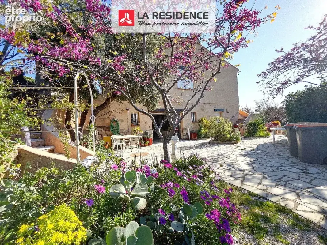 Maison 218 m² à Saint-Raphael  - photo 3