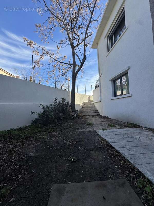 Appartement à MARSEILLE-12E