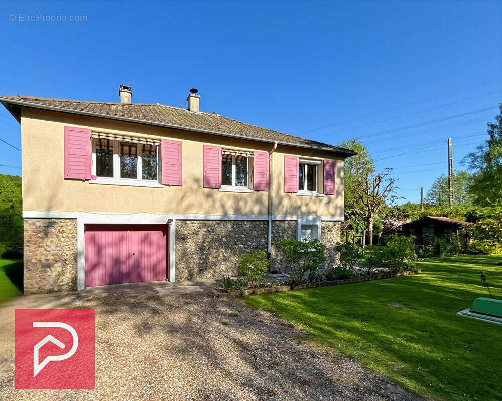 Maison à CORMEILLES