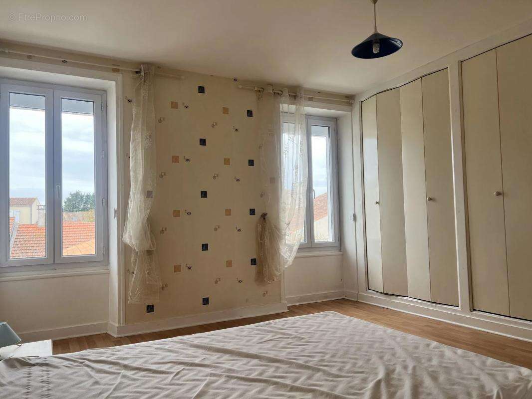 Maison à PORT-DES-BARQUES