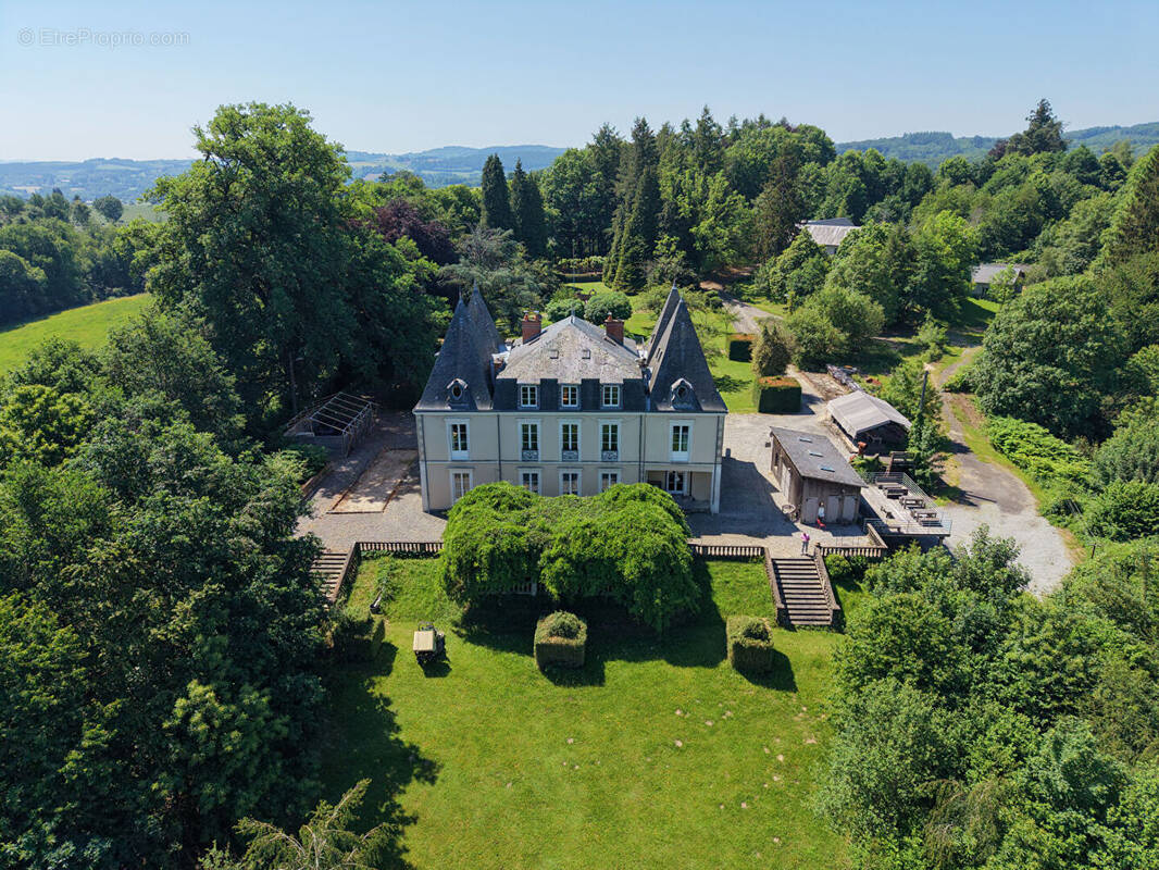 Maison à CHATEAUNEUF-LA-FORET