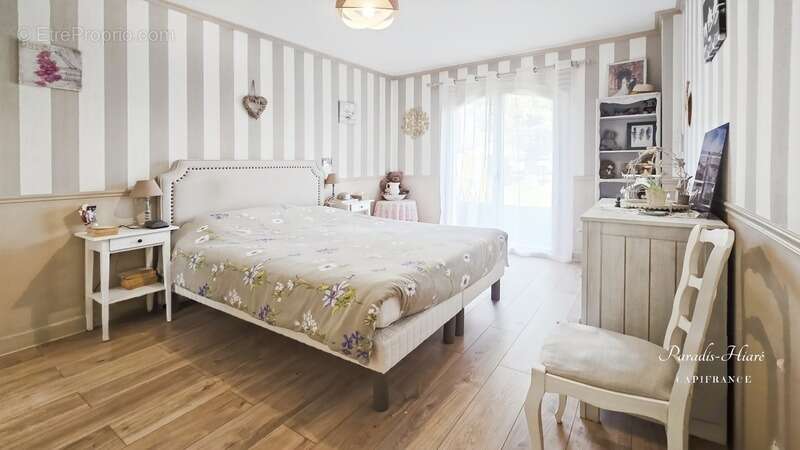 Maison à BLANQUEFORT