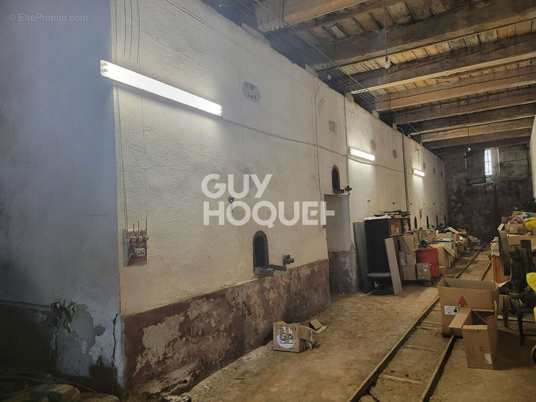 Autre à MONTREDON-DES-CORBIERES