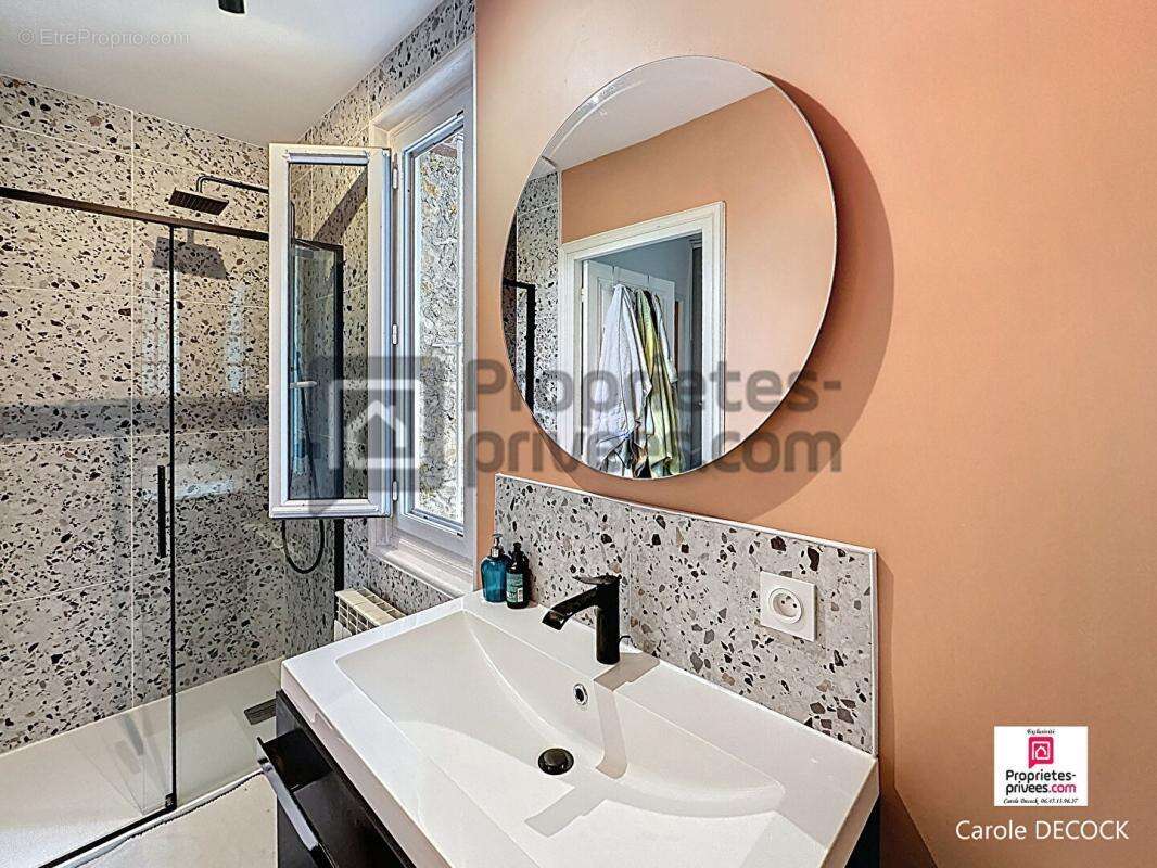 Maison à CRECY-LA-CHAPELLE