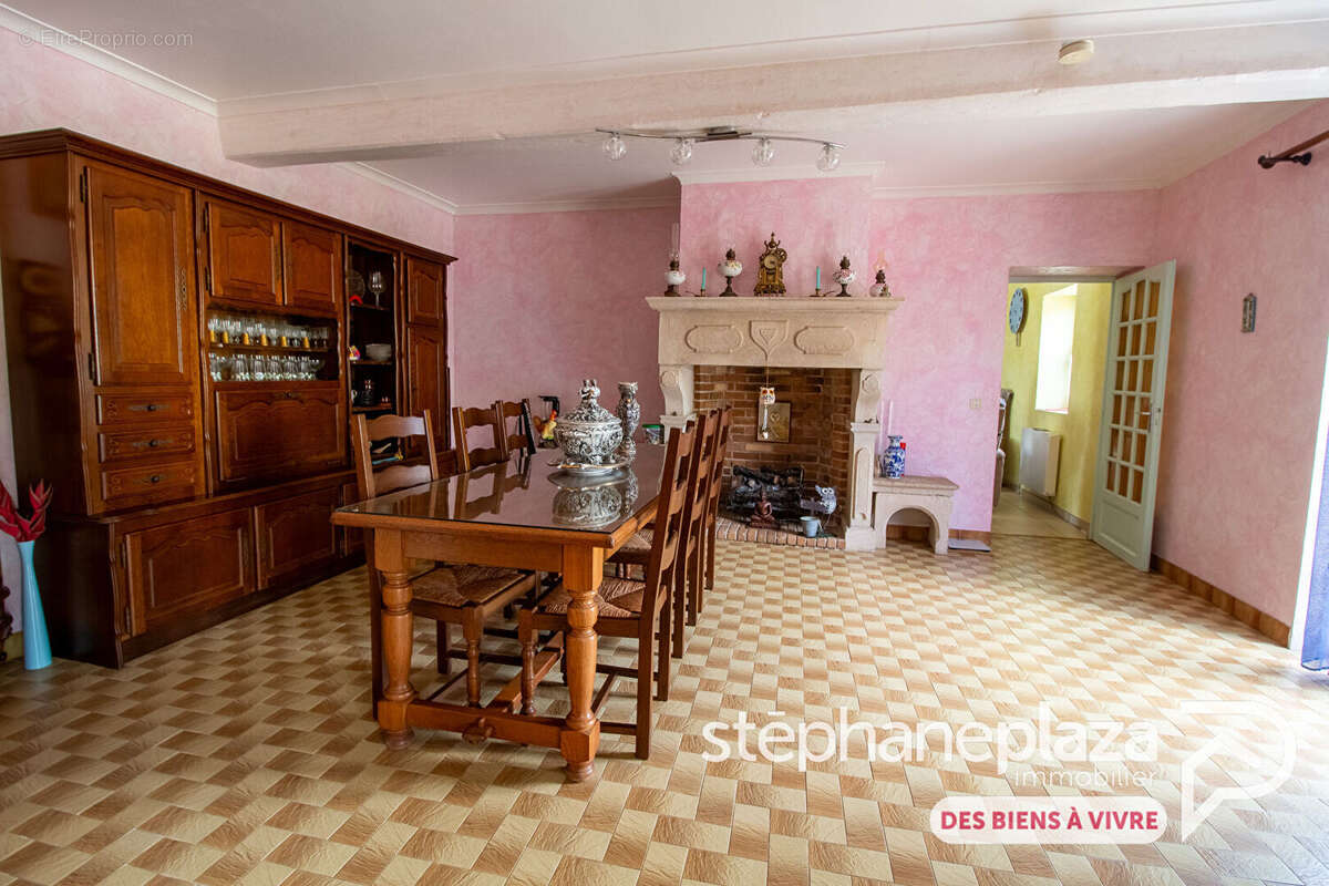Ferme rénovée avec dépendances - photo 9