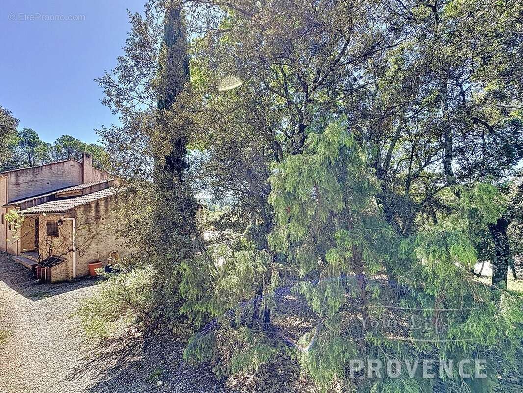 Maison à SAINT-ANTONIN-DU-VAR