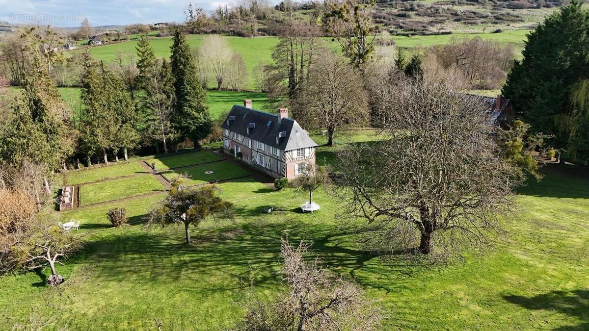 Pays d’auge – calvados – region livarot- propriete normande - photo 9