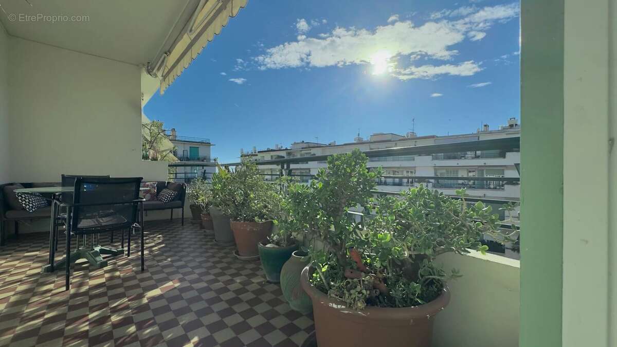 Appartement à NICE