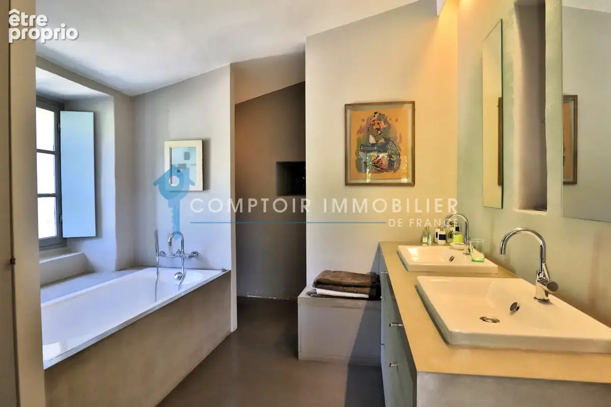 Dept 84 - Goult - Ravissante et atypique propriété en pierre 150 m2 + terrain avec garage et piscine non atten - photo 11