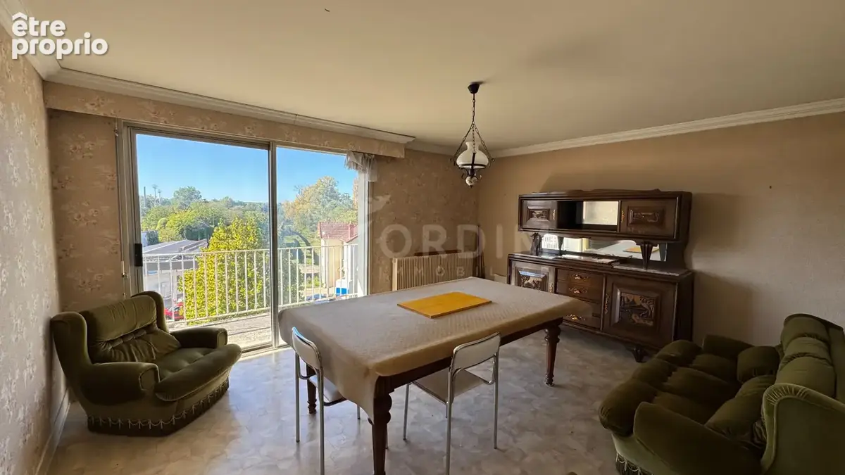 COSNE SUR LOIRE, Appartement T3 d'env. 73.15 m² avec garage. - photo 5
