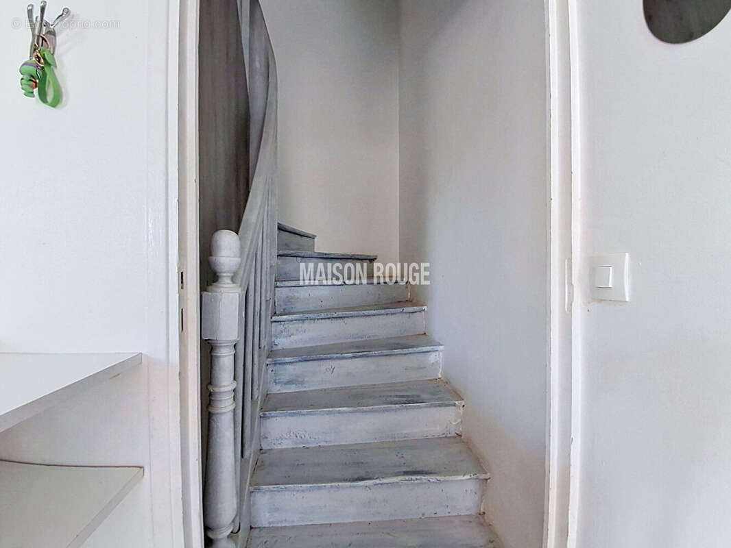 Maison en pierre rénovée - Bourg accessible à pied - Garage et  jardin - Quessoy - photo 8