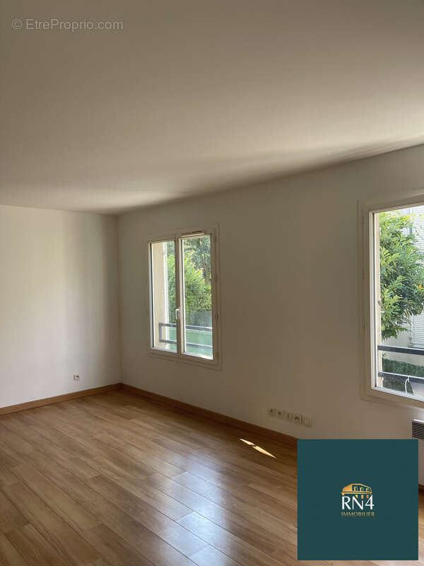 Appartement à LA QUEUE-EN-BRIE