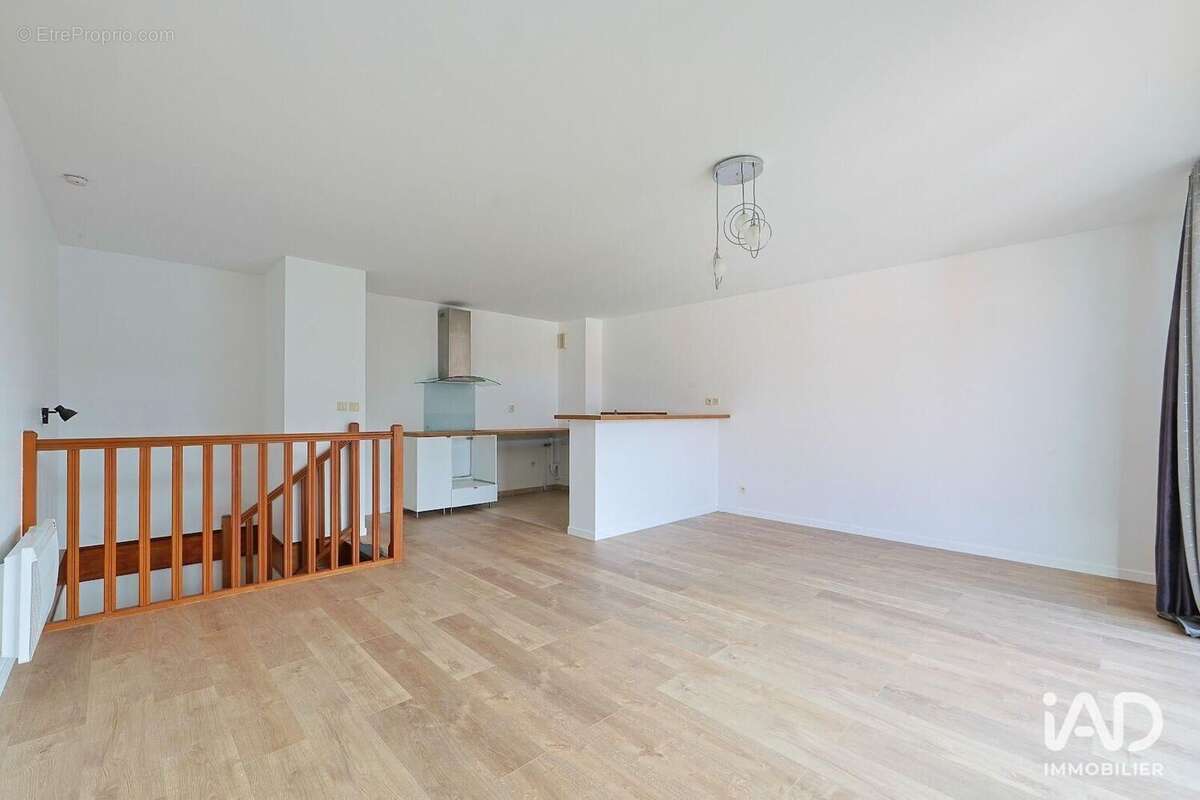 Photo 3 - Appartement à LAGNY-SUR-MARNE