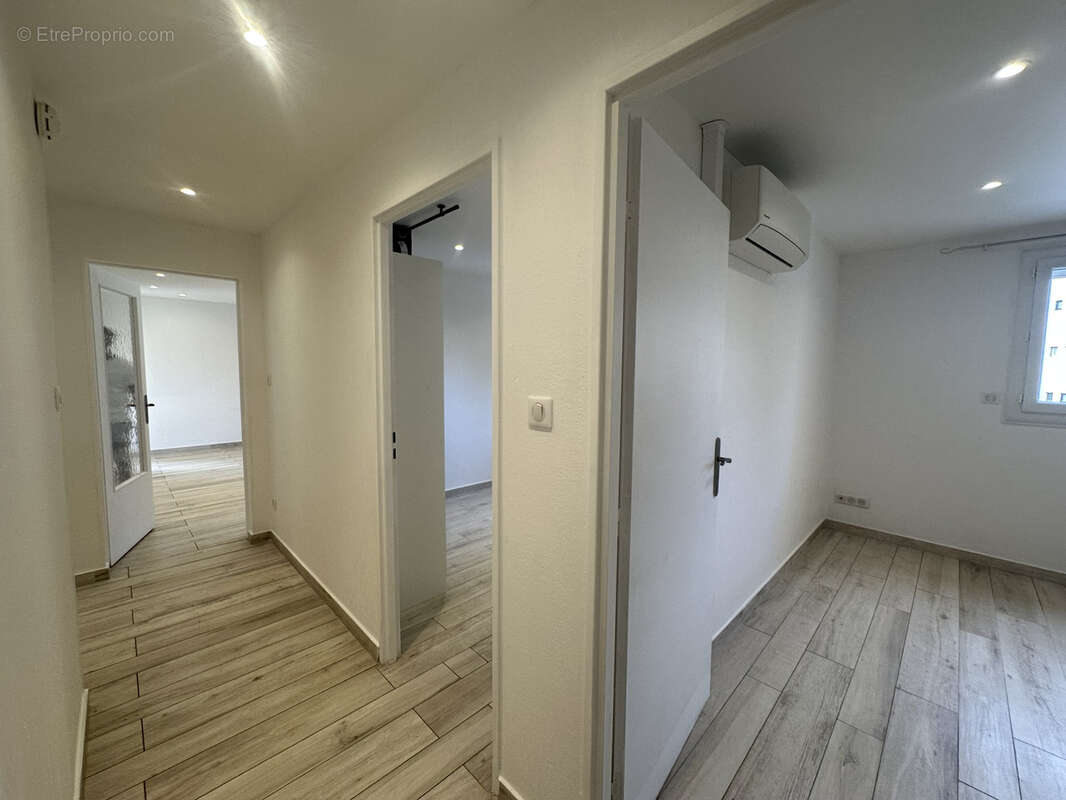 Appartement à FREJUS