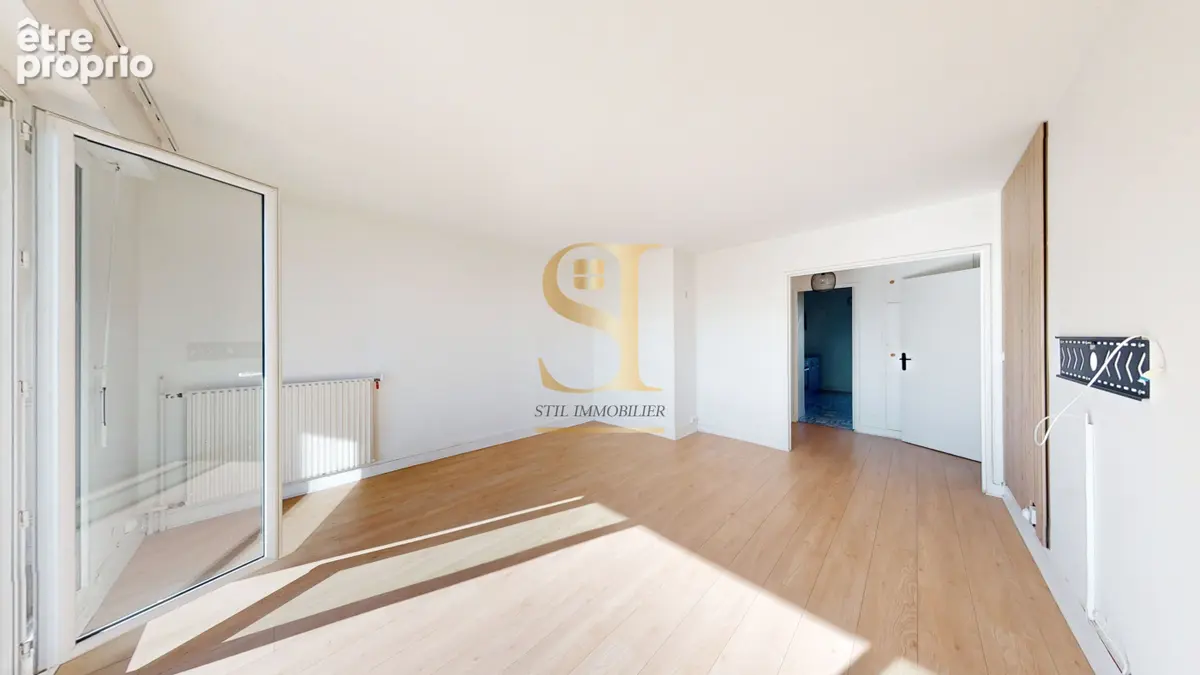 Appartement 3 pièces 65 m² à vendre à Evry (91000) - photo 3