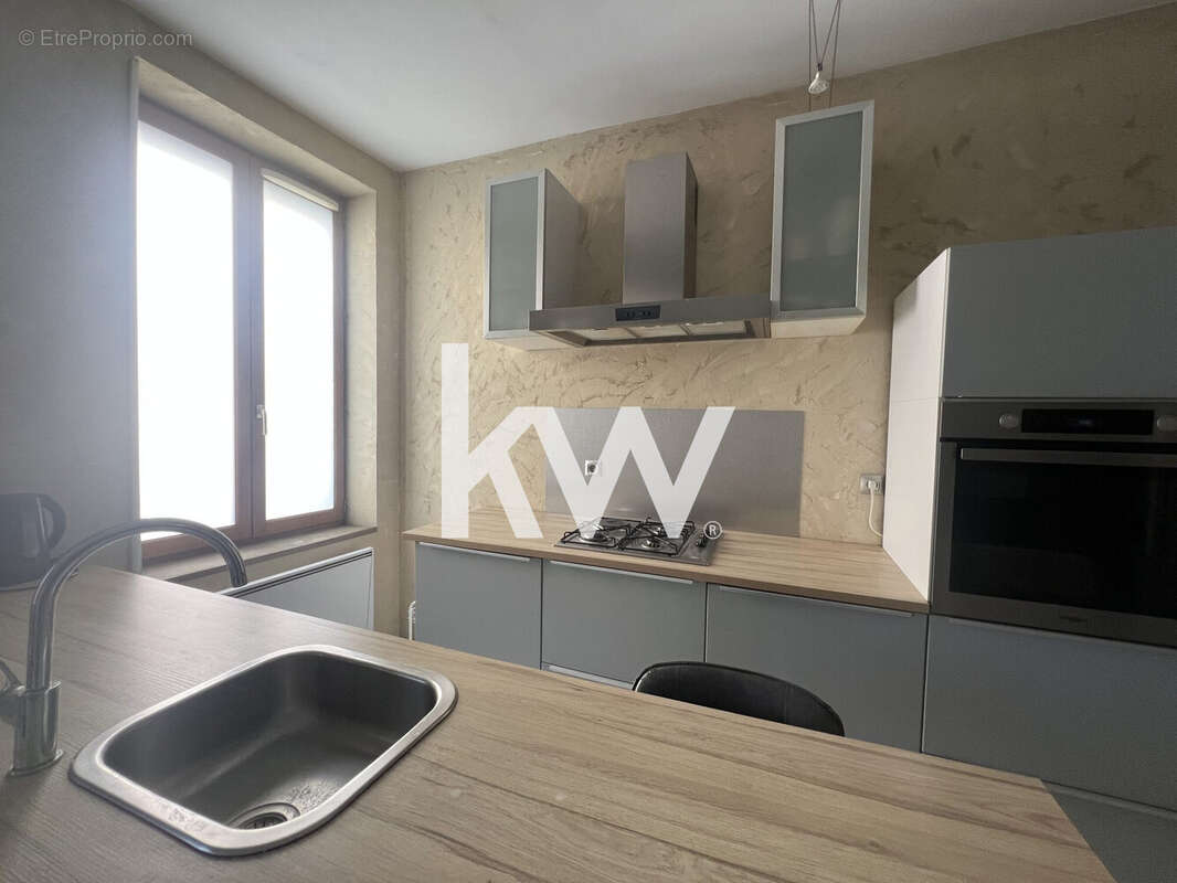 Appartement à SAINT-ETIENNE