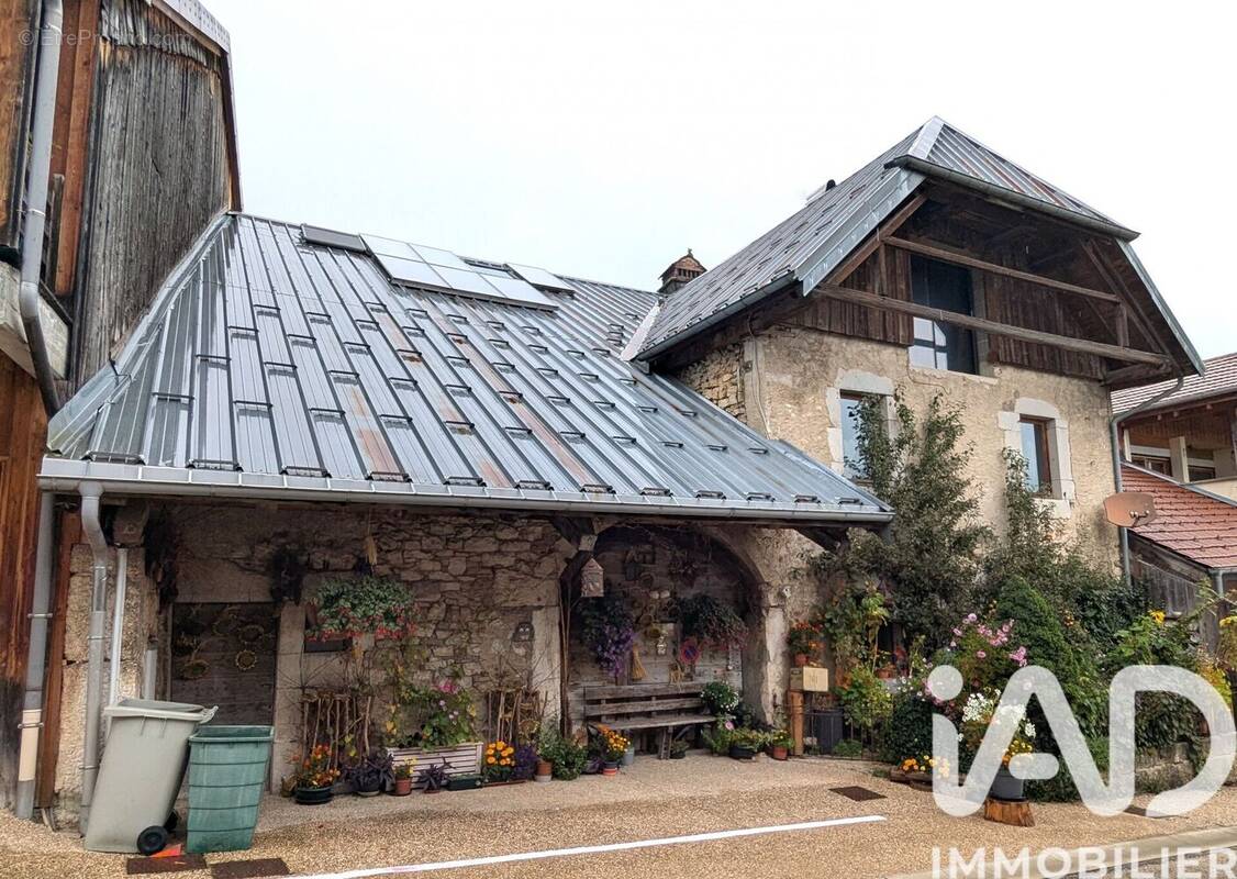 Photo 1 - Appartement à ROCHEJEAN