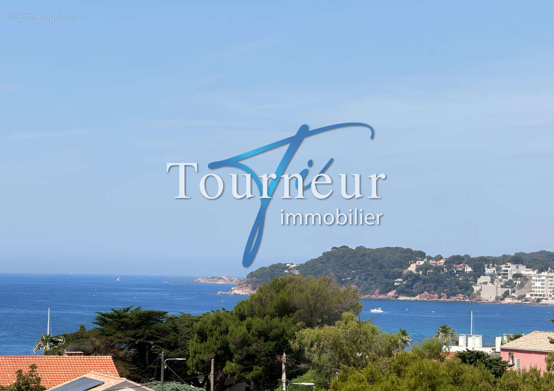 Appartement à SIX-FOURS-LES-PLAGES
