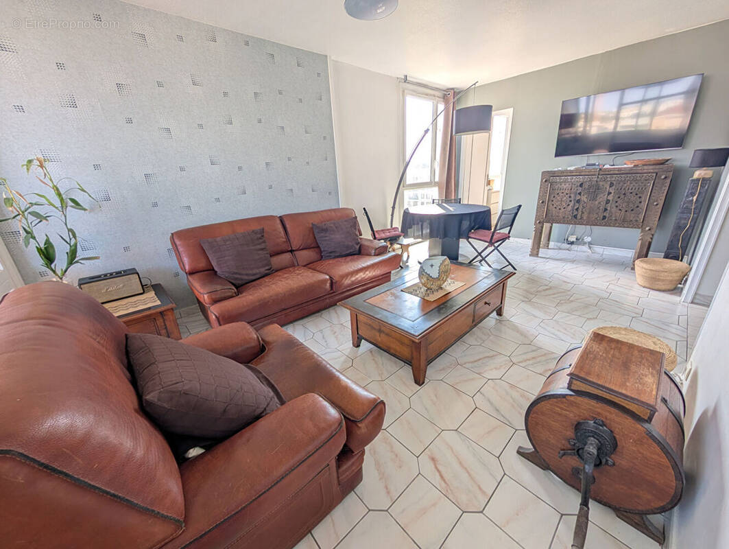 Appartement à BRON