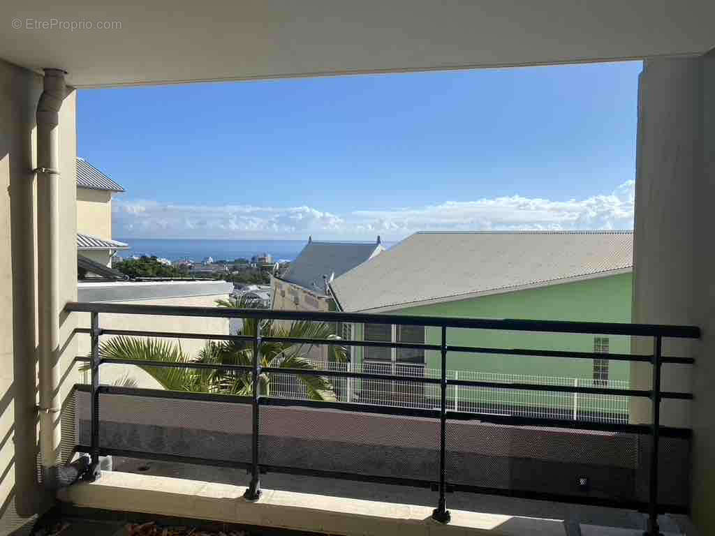 Appartement à SAINT-DENIS