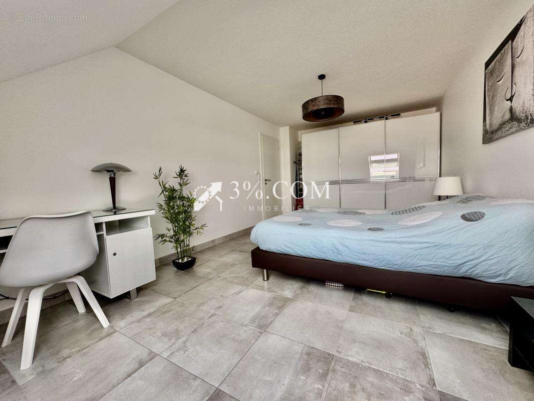 3%COM Magnifique appartement en dernier étage avec ascenseur - photo 14