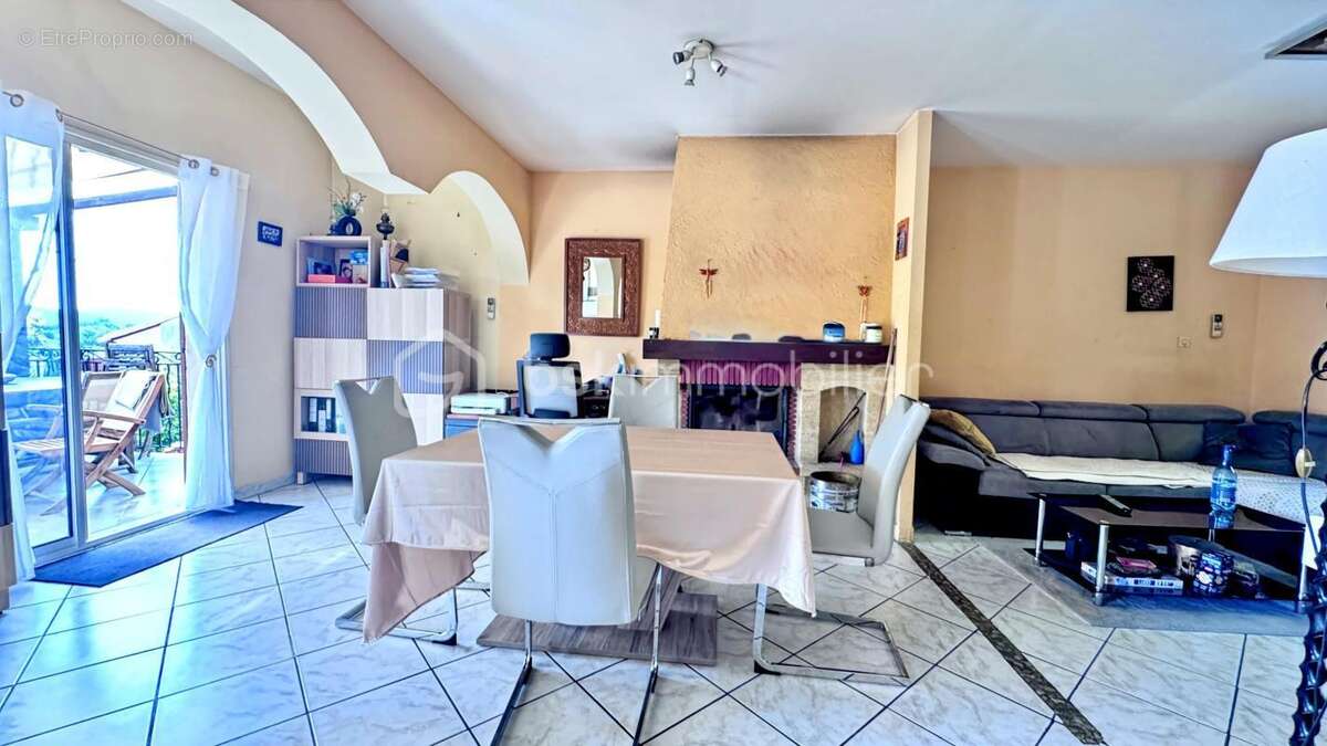 ACHAT Maison de 3 chambres avec vue panoramique sur la vallée à 83143 Le Val - photo 7
