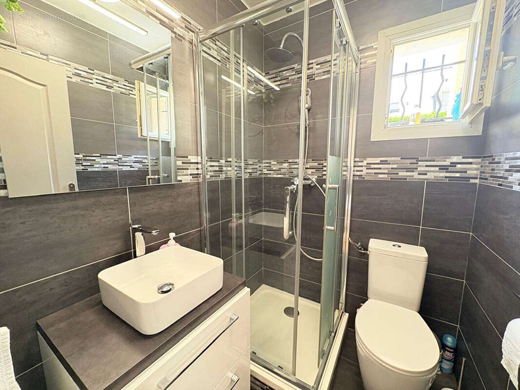 Maison à VERRIERES-LE-BUISSON