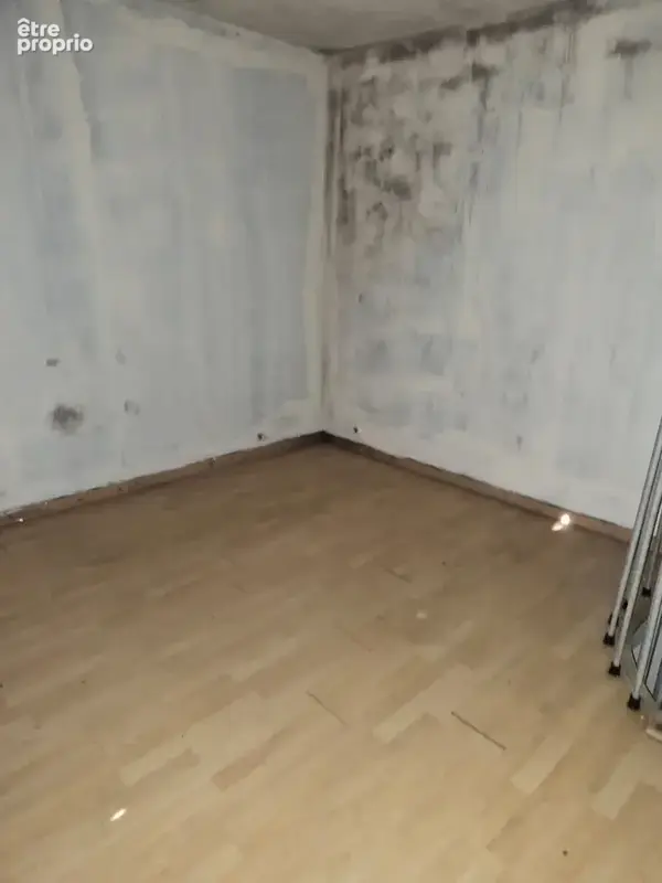 Appartement à AUBERVILLIERS