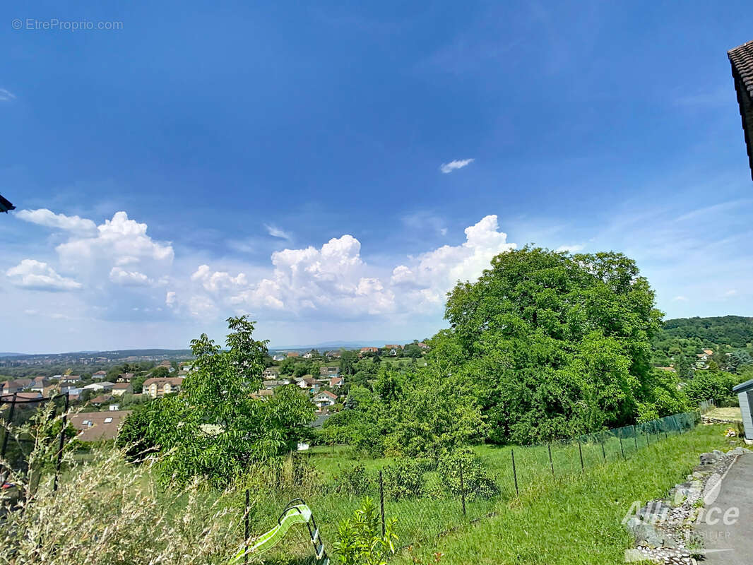 VILLA en demi-niveau - Environnement très calme avec jolie vue - photo 8