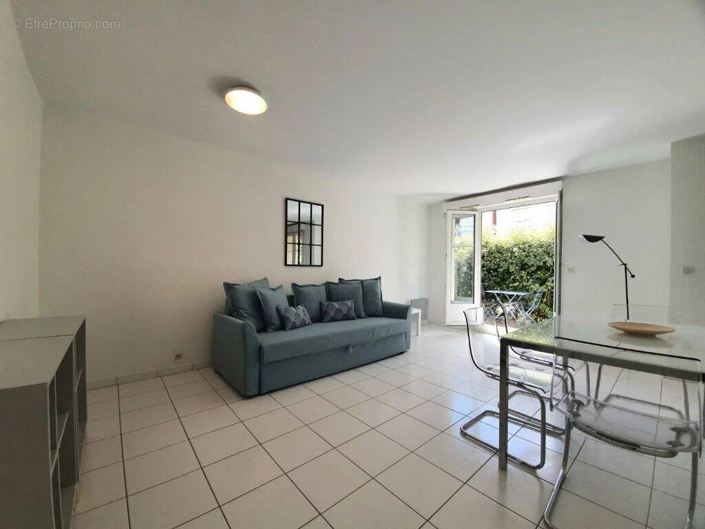 Appartement à VERRIERES-LE-BUISSON