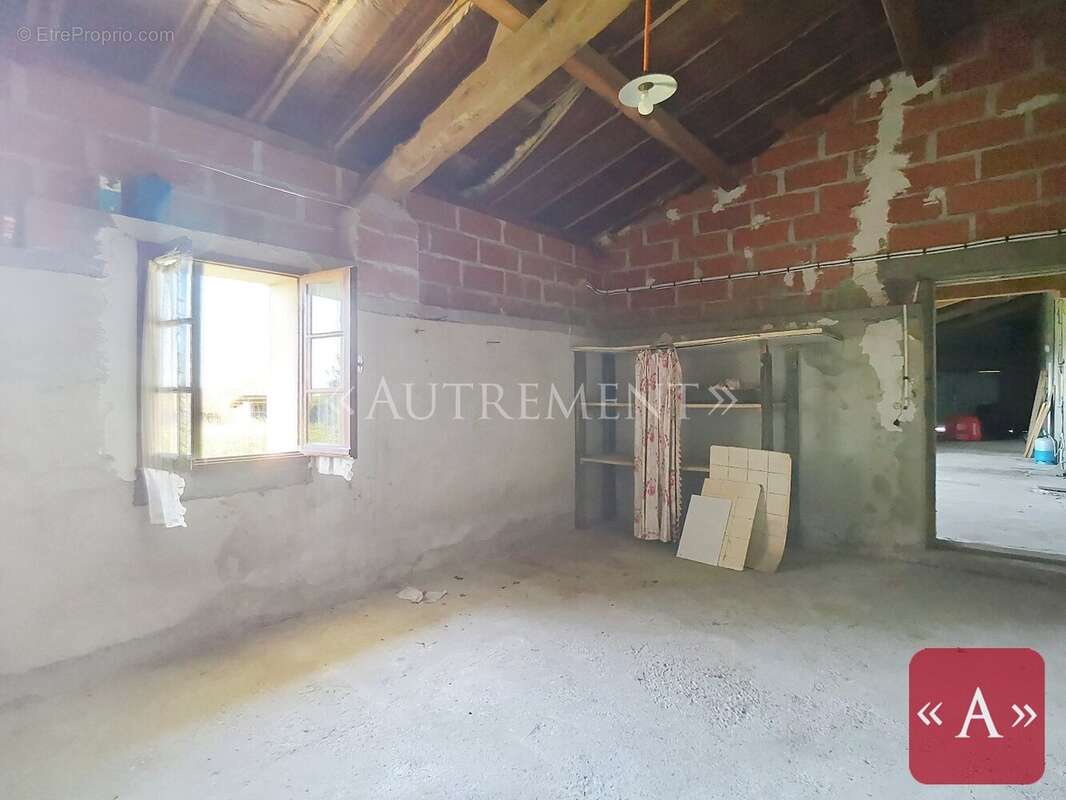 Maison à SAINT-SULPICE