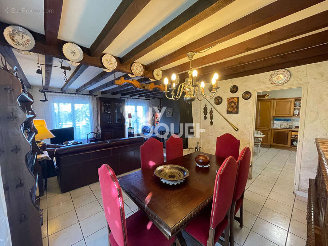 Maison à PARENTIS-EN-BORN