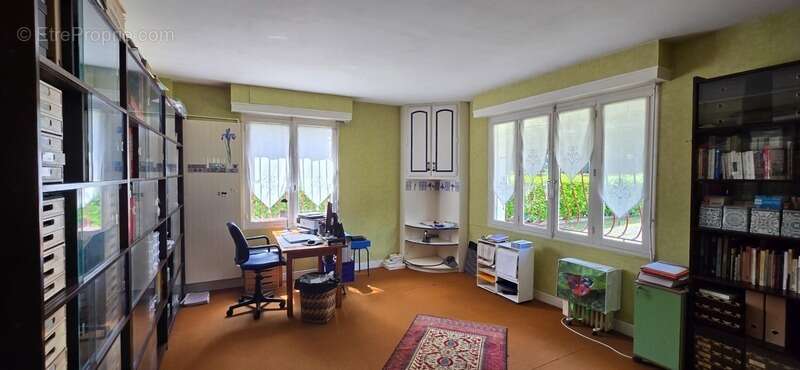 Maison à vendre 9 pièces PAU (64) Rare– Entre Trespoey et Allées de Morlaàs – 260 m² et 1300M2 de terrain - photo 13