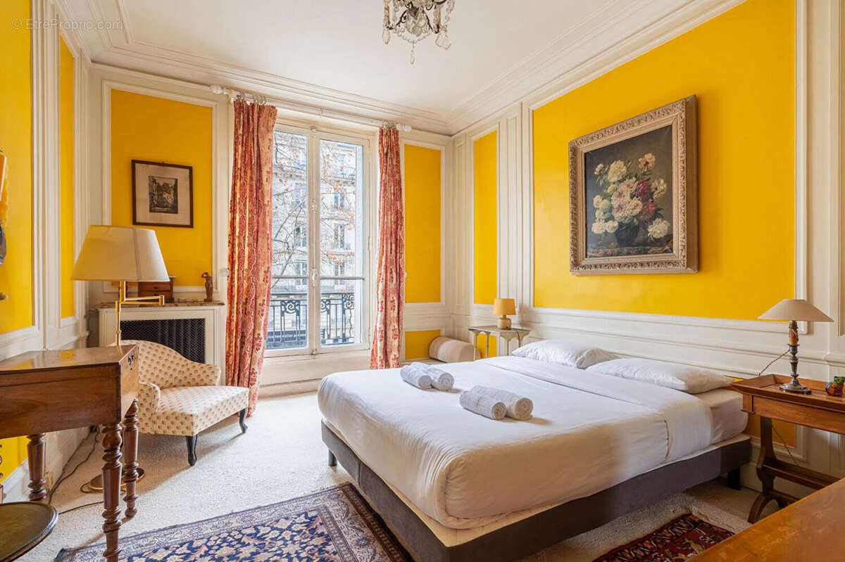Appartement à PARIS-11E