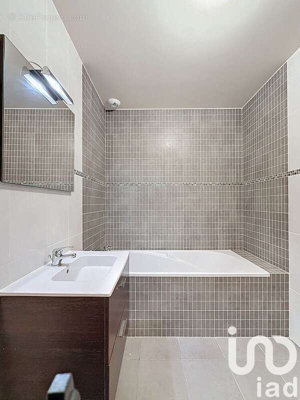 Photo 8 - Appartement à MAGNY-LE-HONGRE