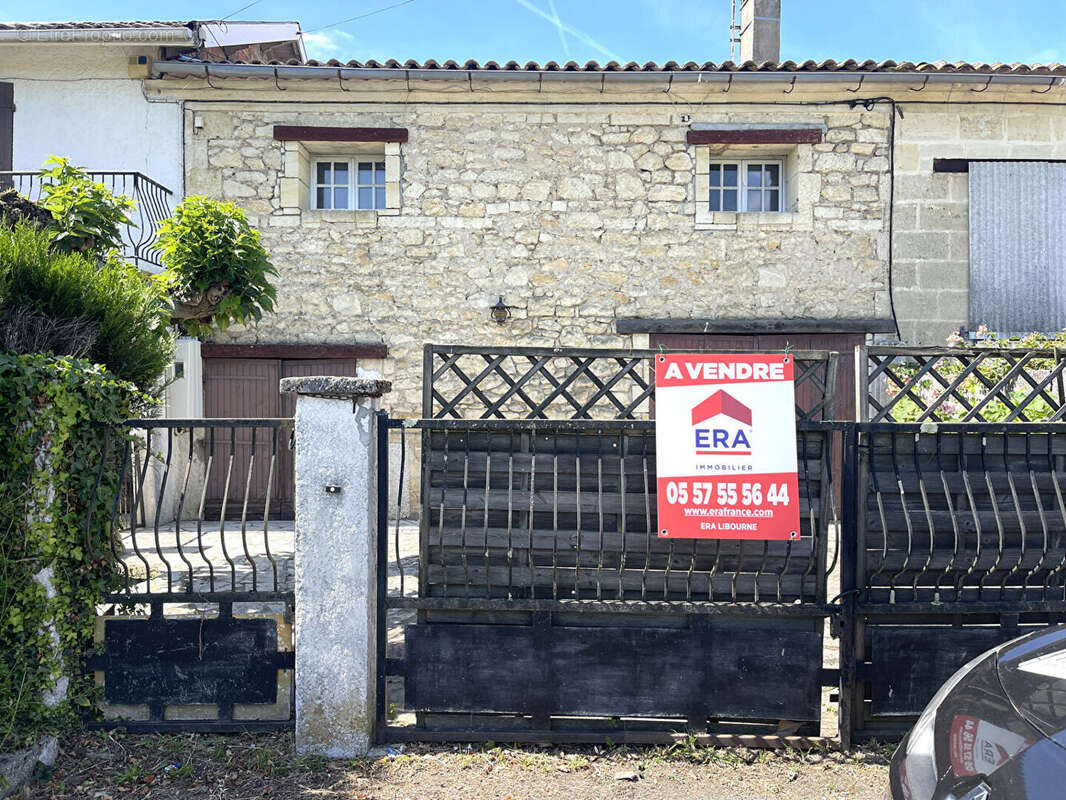 Maison à SAINT-PEY-D'ARMENS