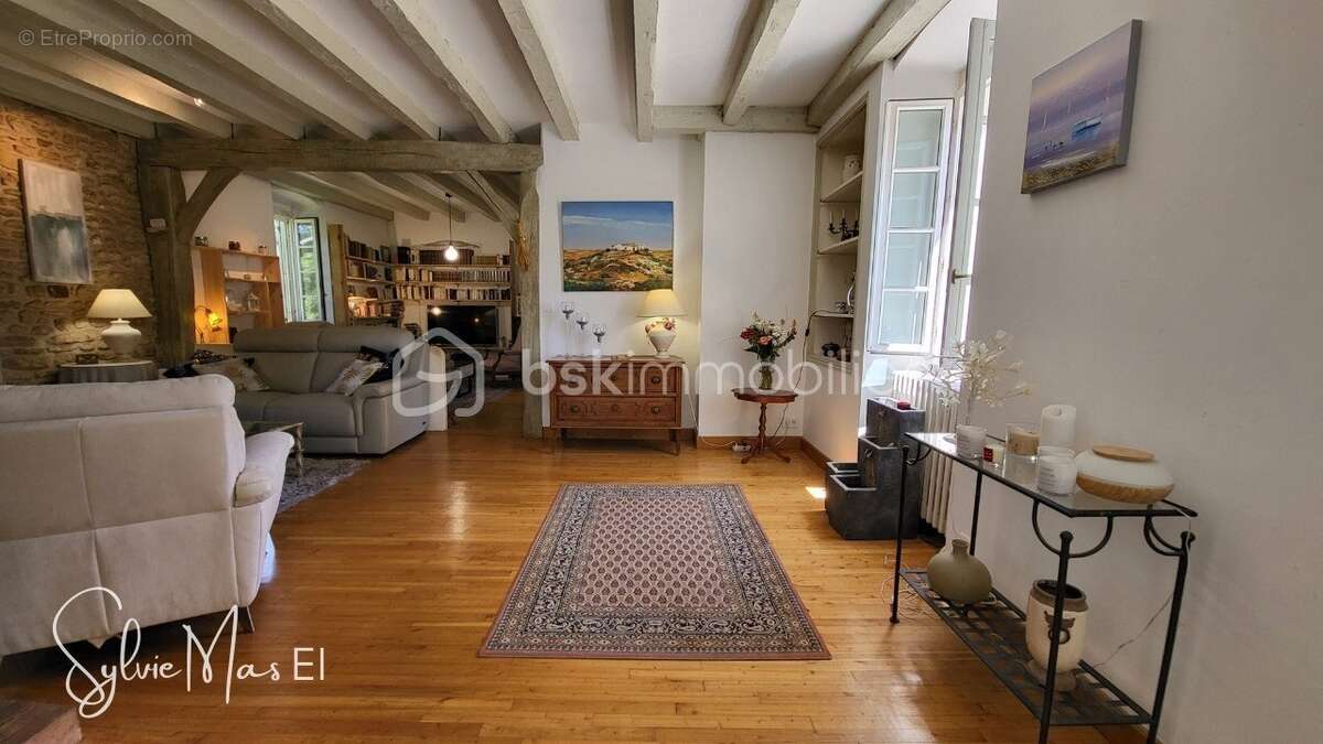 Maison à DURAVEL