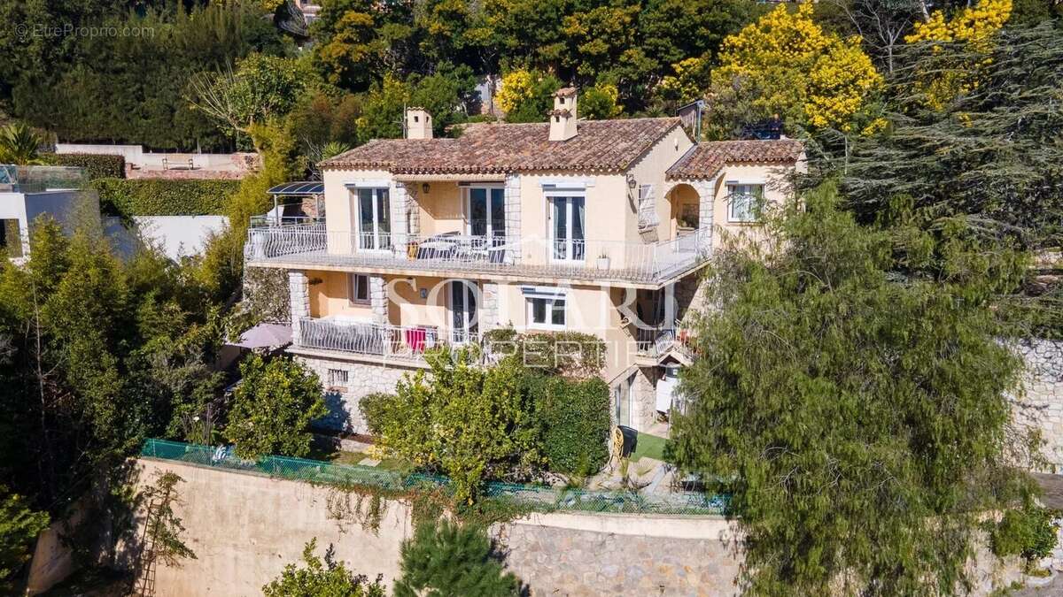 Maison à MANDELIEU-LA-NAPOULE