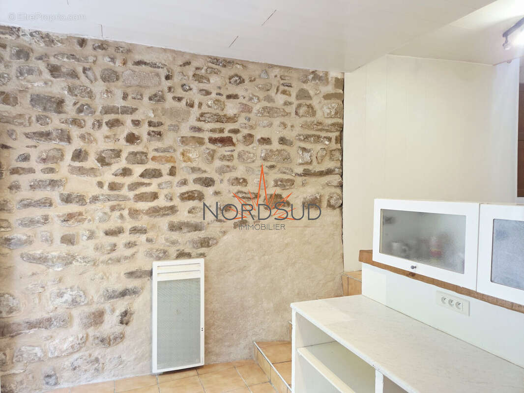 Maison 42 m² à Pourrieres  - photo 2