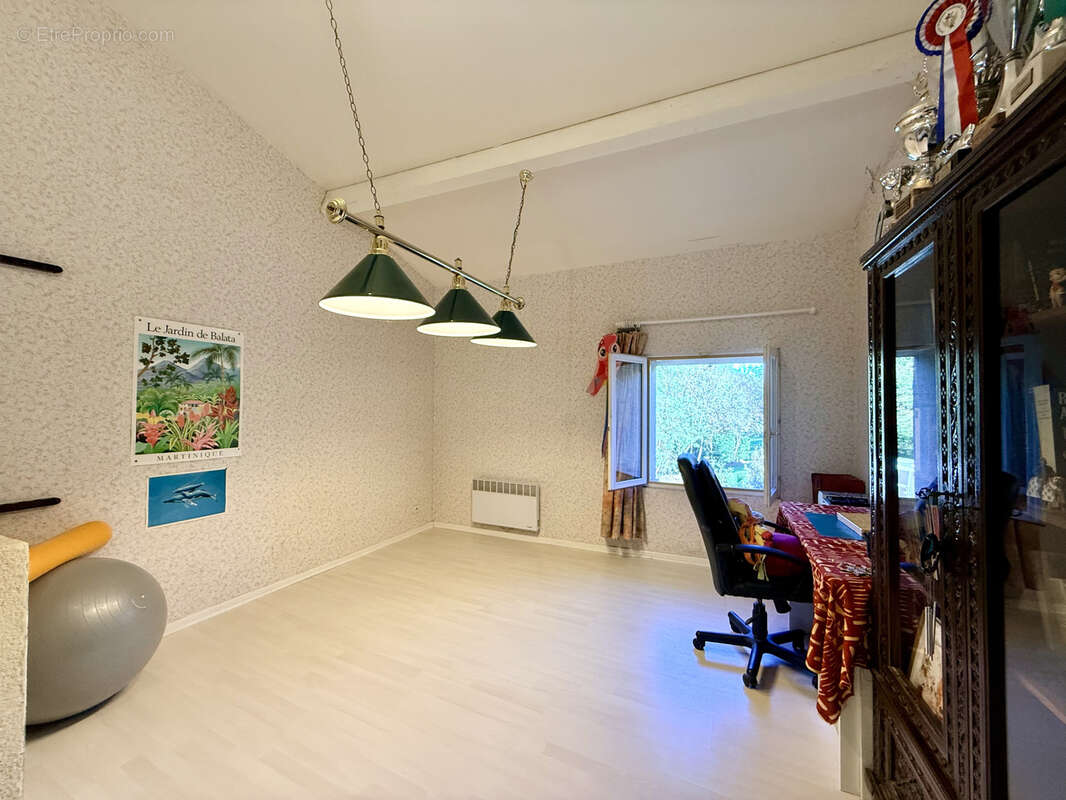 Maison à MONDONVILLE