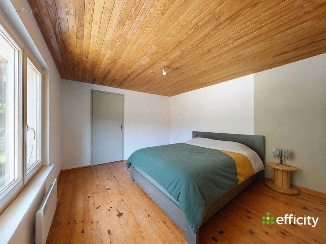 Maison 131 m² à Perrex  - photo 13