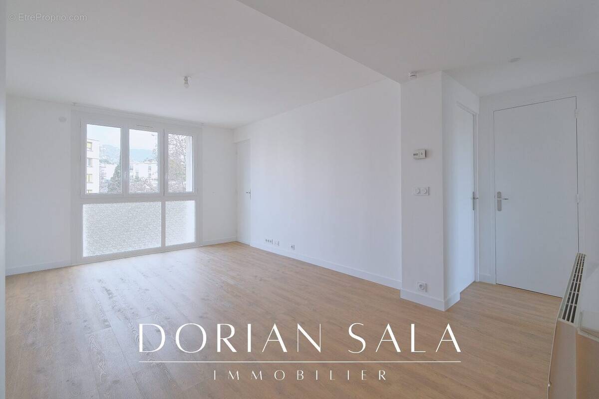 Appartement à MARSEILLE-9E