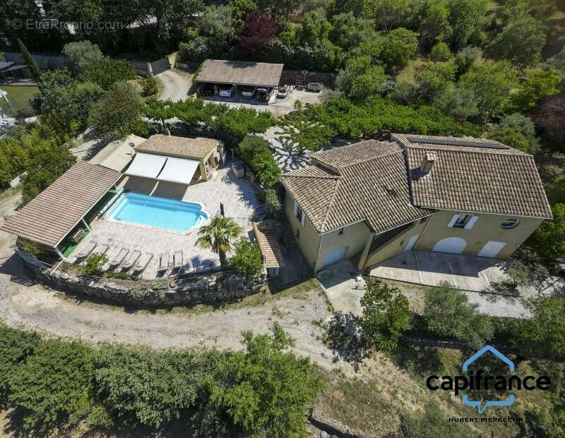 Maison à SOLLIES-TOUCAS