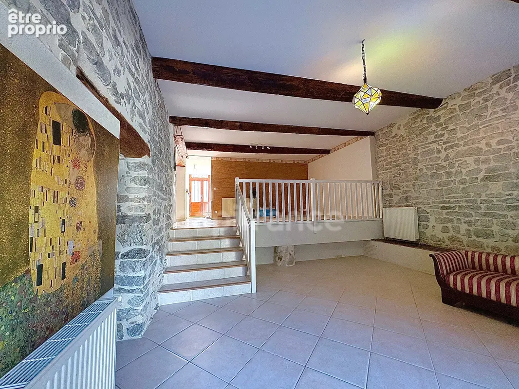 Maison de village à vendre de 167m2 avec grande terrasse sans vis à vis à SAINTE CROIX DE QUINTILLARGUES (34270) - photo 2