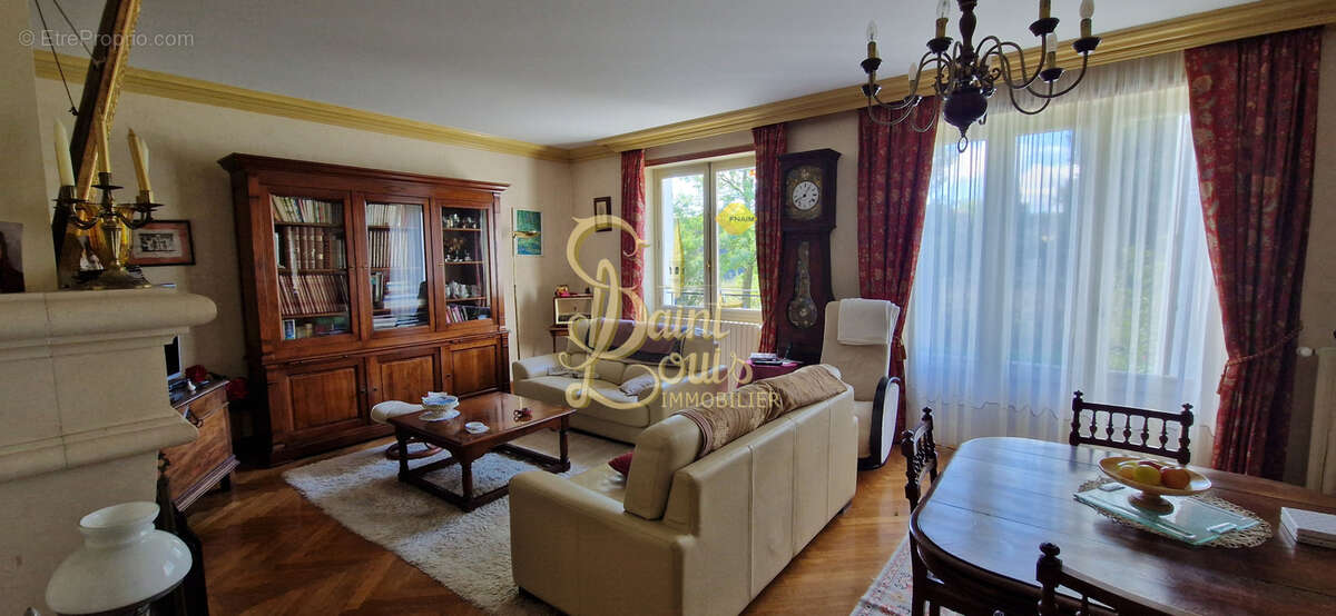 Maison à CHAVEIGNES