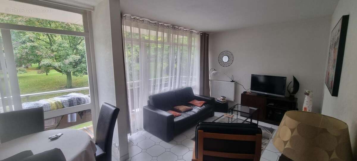 Appartement à LIVRY-GARGAN